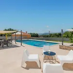 4 Bedroom Stunning In Casa de Férias Imotski
