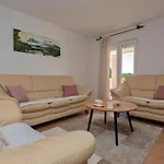 4 Bedroom Stunning In