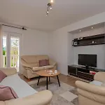 Casa de Férias 4 Bedroom Stunning In *