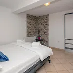 Casa de Férias 4 Bedroom Stunning In *