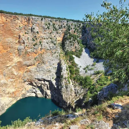4 Bedroom Stunning In * 伊莫茨基