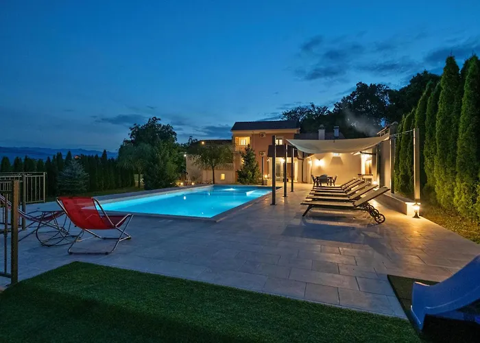 4 Bedroom Stunning In