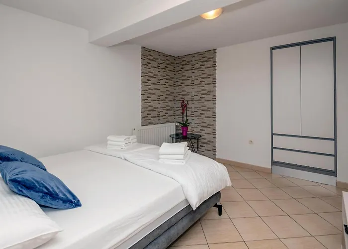 度假居 4 Bedroom Stunning In *