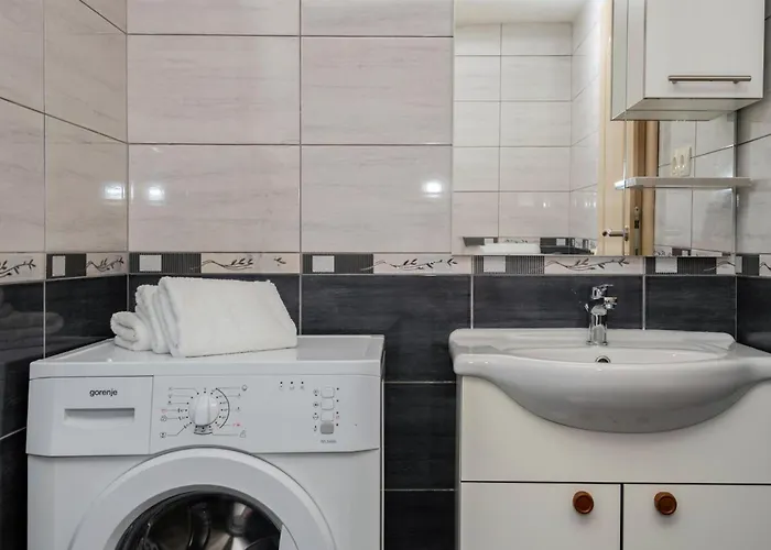 4 Bedroom Stunning In